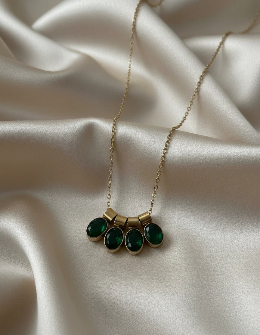 Emerald Stone Chain