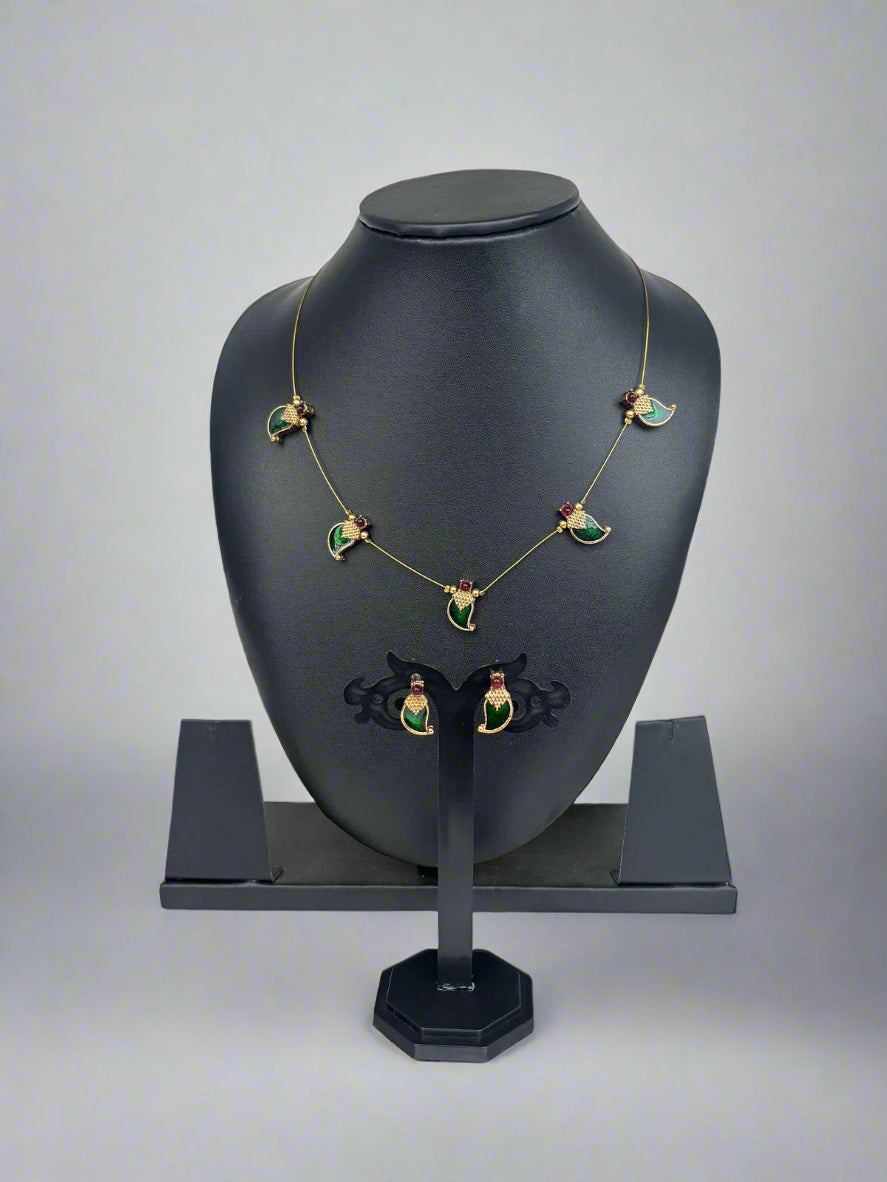 Traditional Invisible Mango Chain