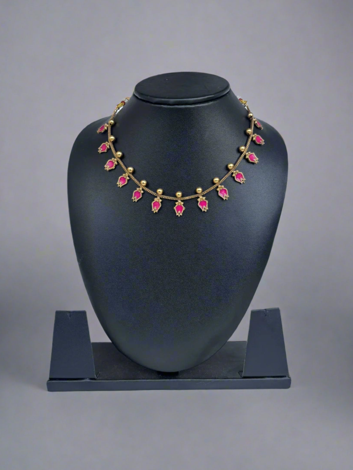 Gulabi Necklace