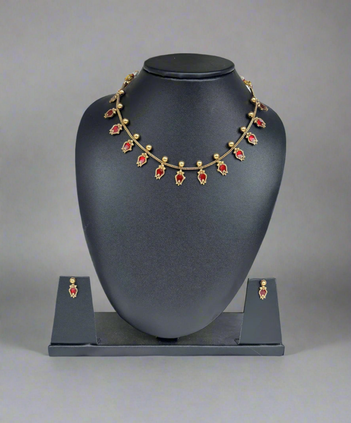 Gulabi Necklace