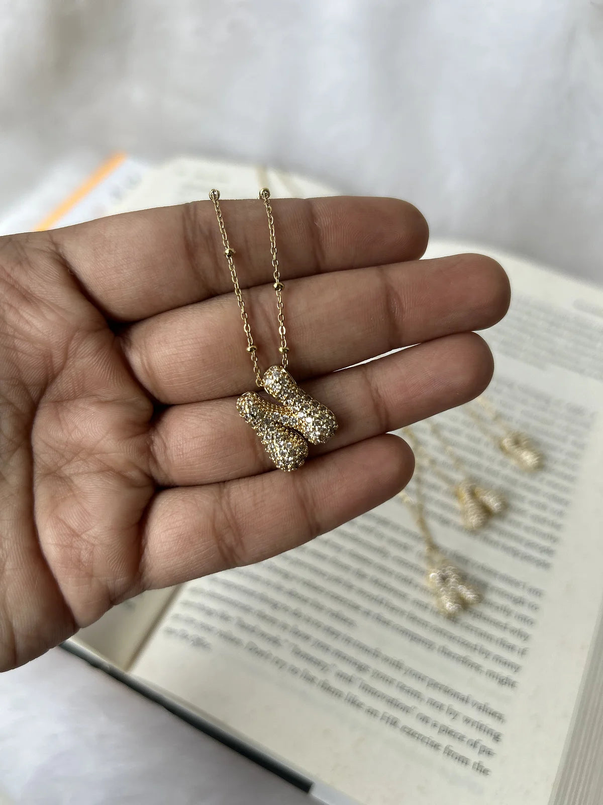Alphabet Chains