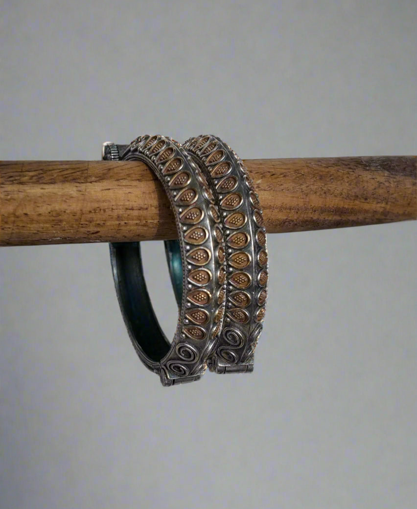 Kada Dual-tone Bangles