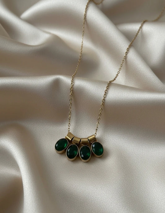 Emerald Stone Chain
