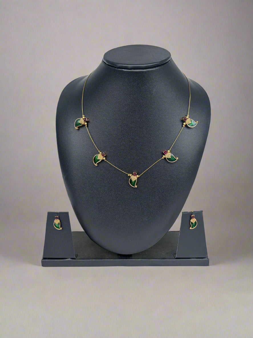 Traditional Invisible Mango Chain