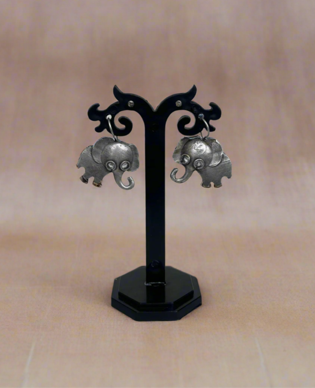 Hathi Dangler Earring