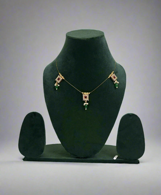 Invisible Kemp Square Pendant