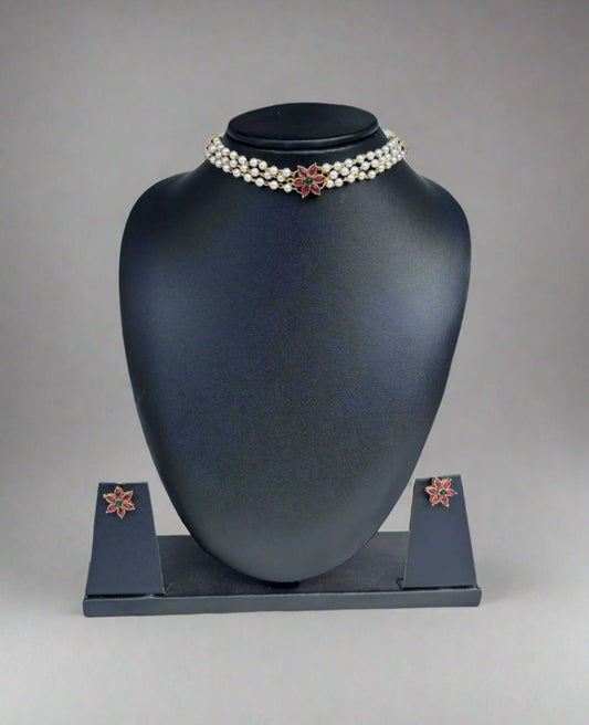 Multilayer Pearl Flower Choker