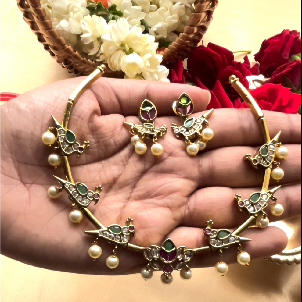 Parrot Necklace Green